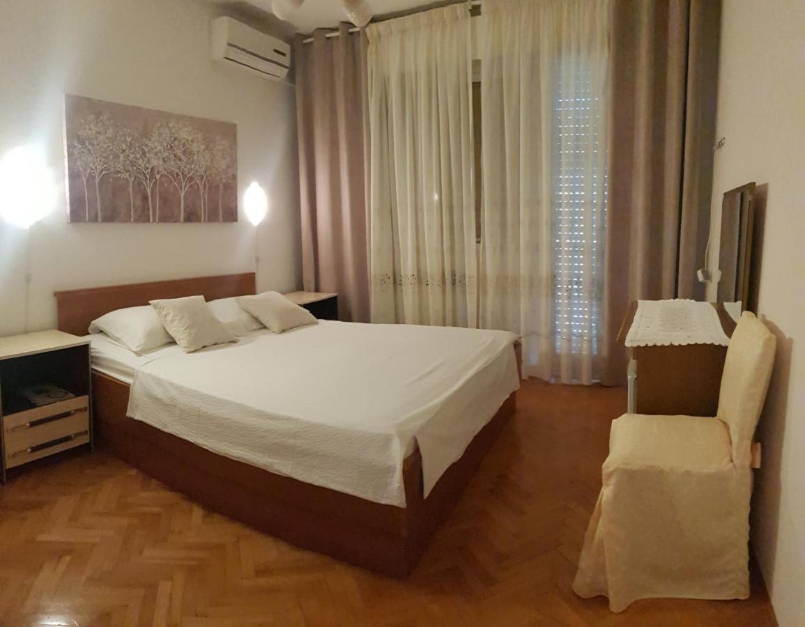 Aneli Rooms & Apartament Rovinj Exterior photo